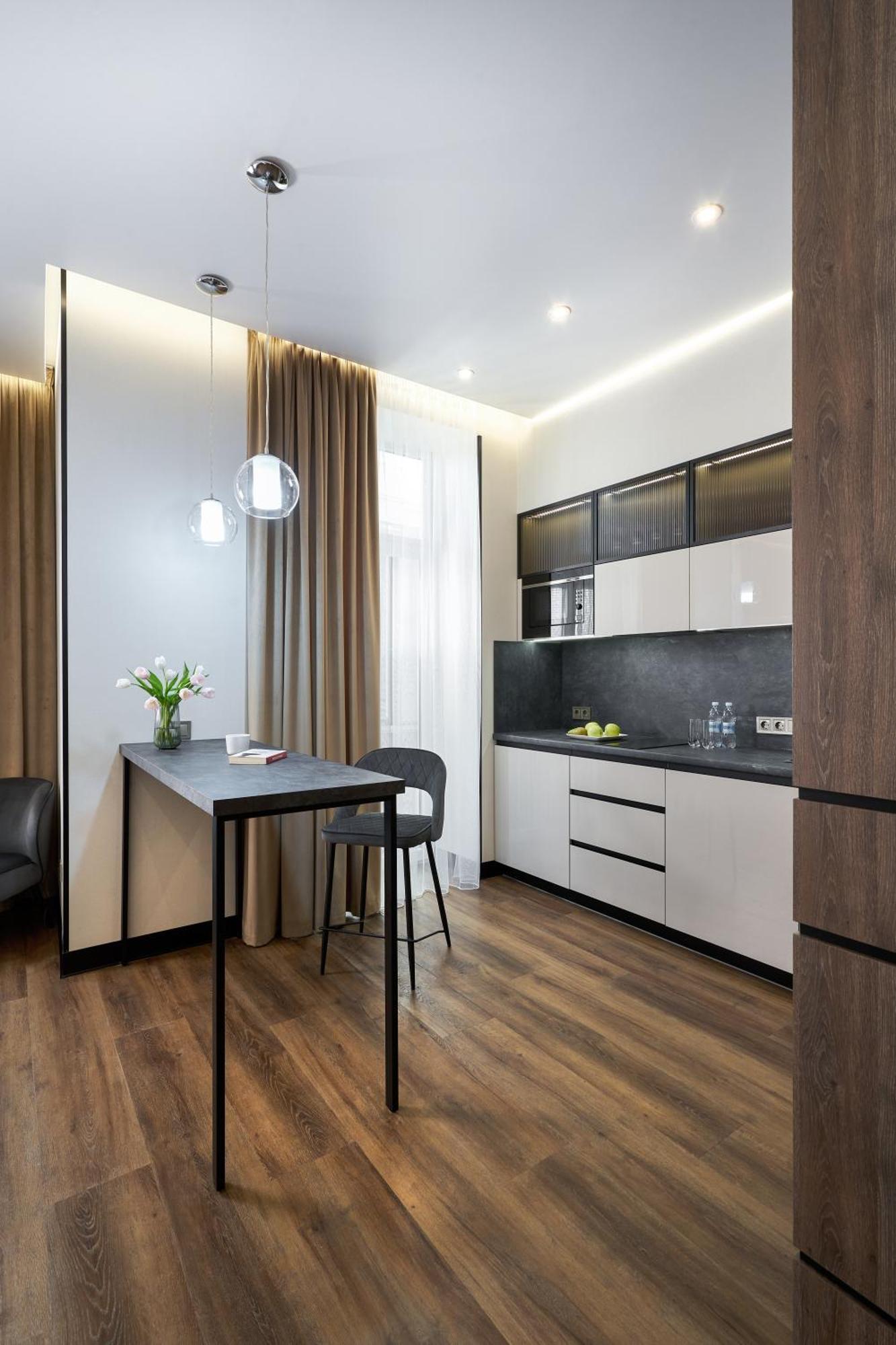 Bonapart Maidan By Uhm Kyiv Exterior photo